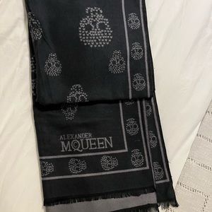 Alexander McQueen wool/cashmere scarf
